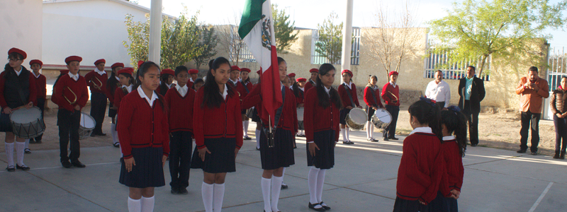 Honores a la bandera en la escuela primaria General Pánfilo Natera de la colonia Jardines del Río. Honores a la bandera en la escuela primaria General Pánfilo Natera de la colonia Jardines del Río.