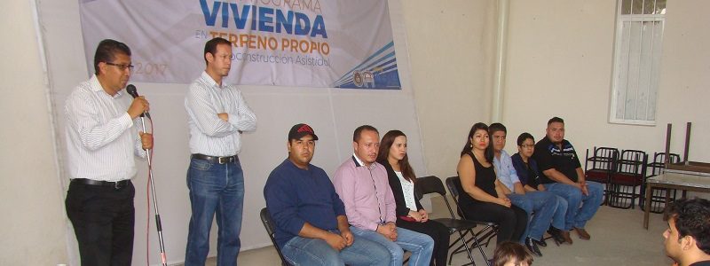 100 familias beneficiadas con el programa “Vivienda en terreno propio” 100 familias beneficiadas con el programa “Vivienda en terreno propio”