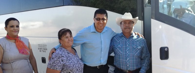 Recibe alcalde a los padres que participaron en el programa “Corazón de Plata” Recibe alcalde a los padres que participaron en el programa “Corazón de Plata”